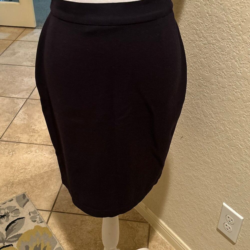 Max Mara Size 8 Wool Pencil Skirt Navy Blue Quiet Luxury Minimalist Old Money